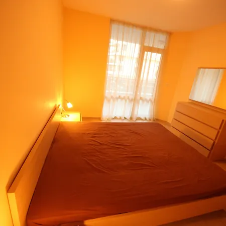 Menada In Karolina *