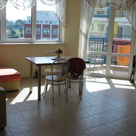 Menada In Karolina Lejlighed