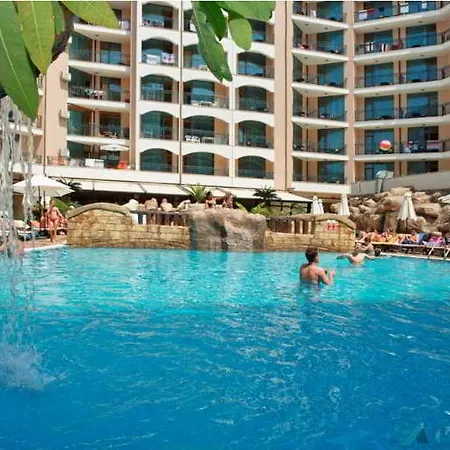 Menada In Karolina Appartamento