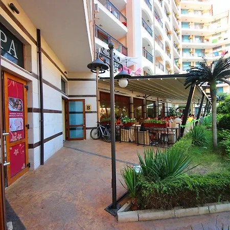 Apartment Menada In Karolina