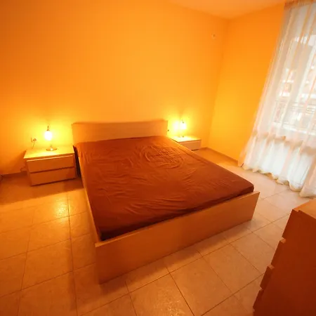 Διαμέρισμα Menada In Karolina *