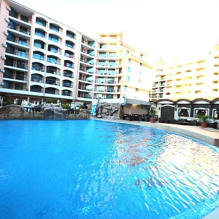 Menada In Karolina Sunny Beach