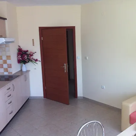 Apartment Menada In Karolina