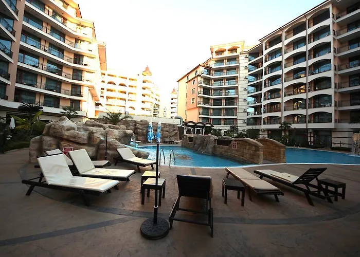 Menada In Karolina サニービーチ