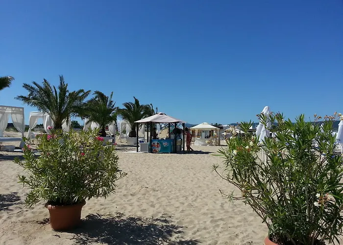 アパート Menada In Karolina サニービーチ